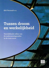 Boek: tussen droom en werkelijkheid